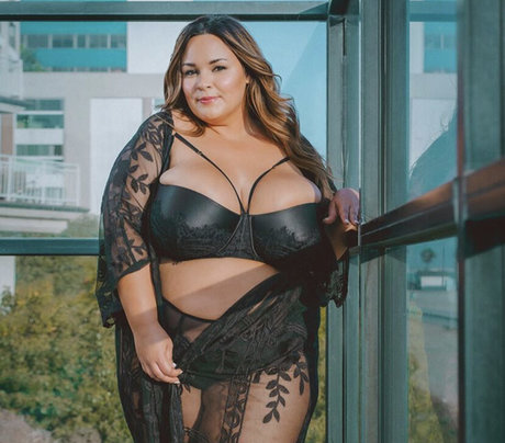 thick redhead onlyfans beautiful naked img