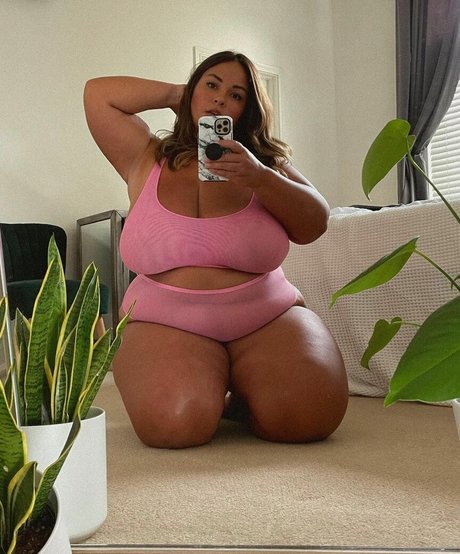 nude strip onlyfans beautiful naked photo