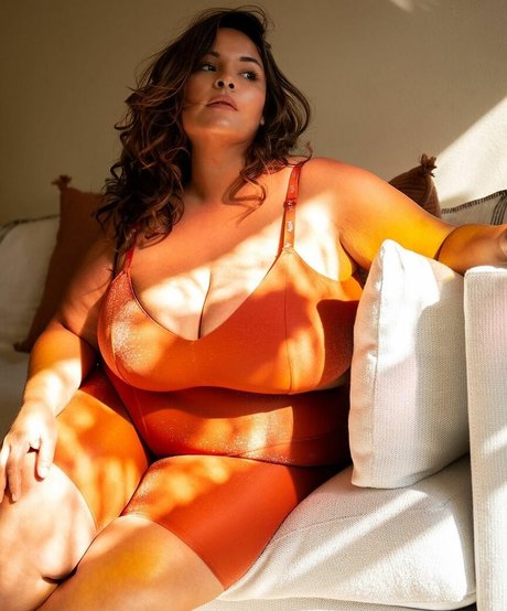 Nicole Denise Johansson art star archive