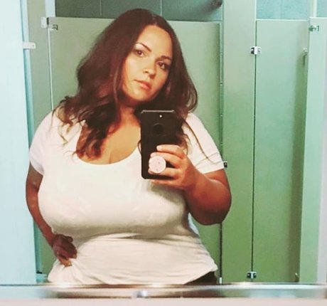 Nicole Denise Johansson exclusive actress gallery