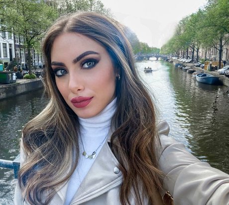 Ylenia Bevelacqua nude pornstar photos