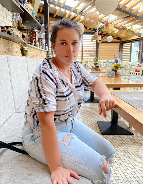 18 teen onlyfans naked picture