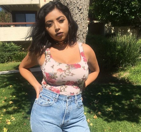 Sadd Pup pornstar nice img