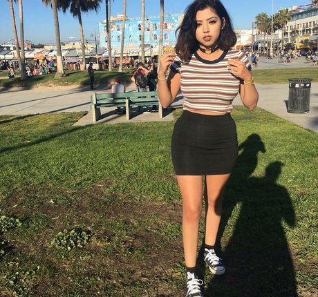 Sadd Pup free pornstar photos