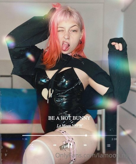 lamoon nsfw naked model picture