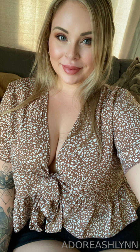 adoreashlynn model naked gallery