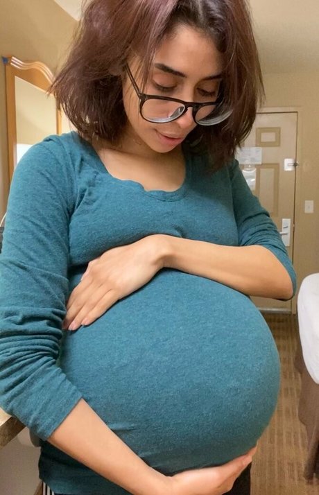 emberbastet sexy model photo