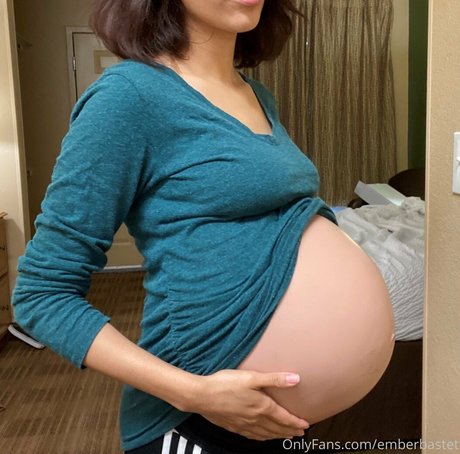 emberbastet star naked photo