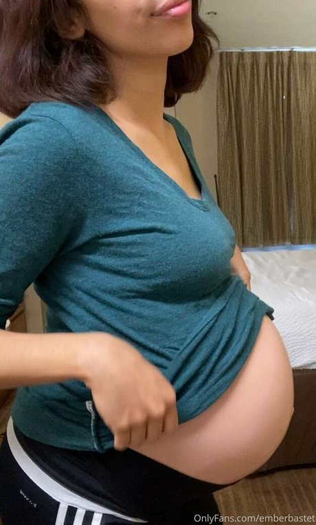 emberbastet model porn gallery