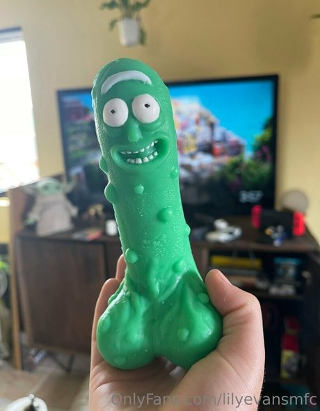 lilyevansmfc pornstar exclusive images