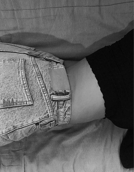 asian brunette onlyfans top photos