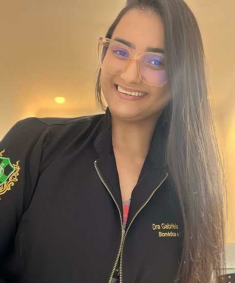 Gabriela Batista Torres star free photos