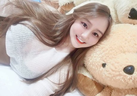 babe 09 14 porn model archive