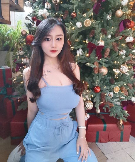 babe 09 14 star art photo