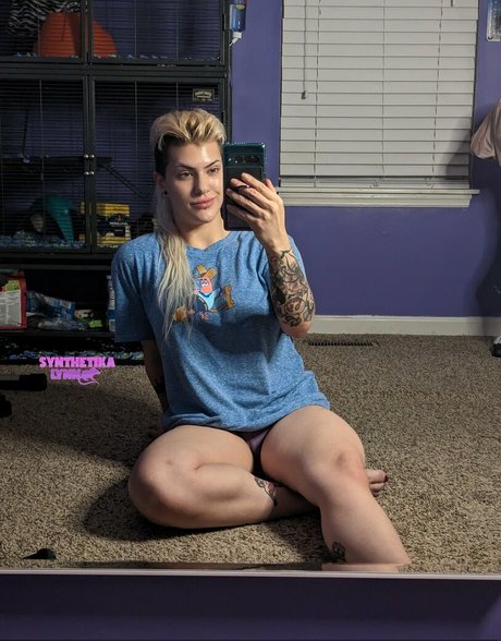 Synthetika Lynn erotic pornstar archive