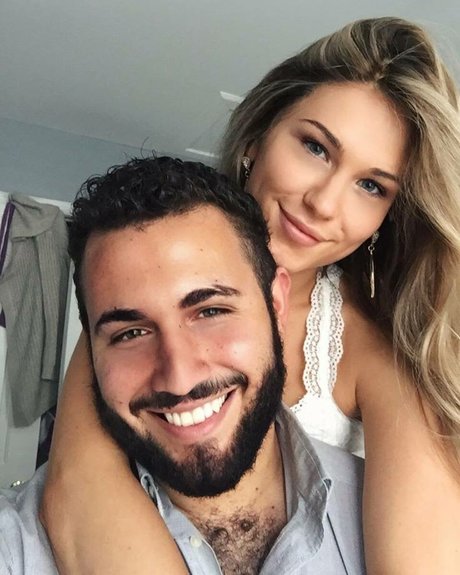 Dezmin Schubel porn actress pics