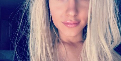 Dezmin Schubel erotic actress archive