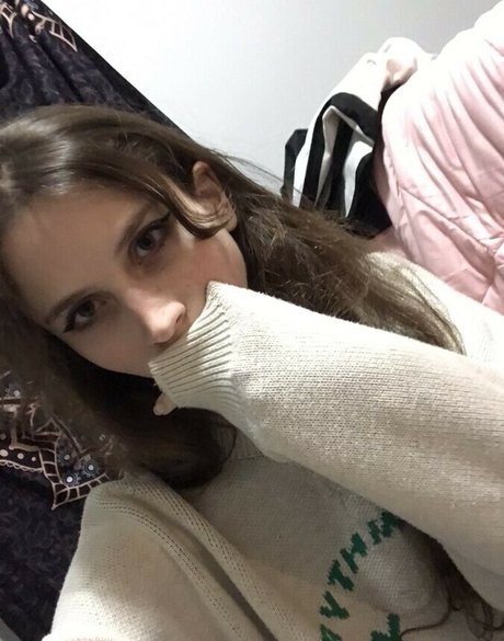 Lillith Xoxo pornographic model image