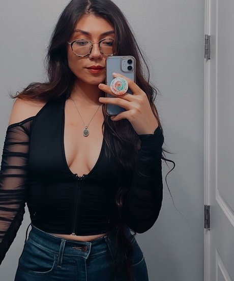 Lofiluvasmr star top photo