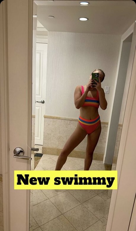 Jojo Siwa model naked pictures