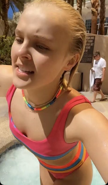 Jojo Siwa hd actress pic