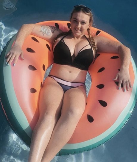 Raelyne Summeier xxx star photo