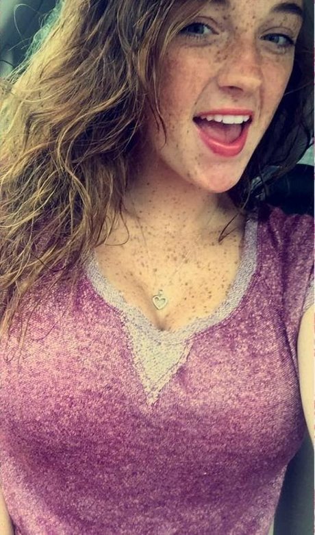 Raelyne Summeier pornstar nudes img