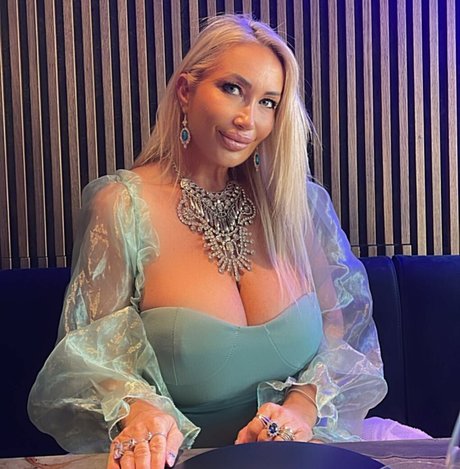 huge anal dildo onlyfans beautiful xxx image