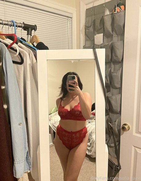 sofia gains Quick photo