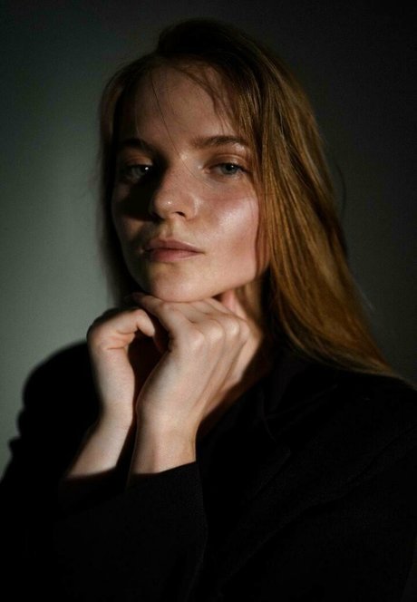 anastasiiiyaa pretty model image