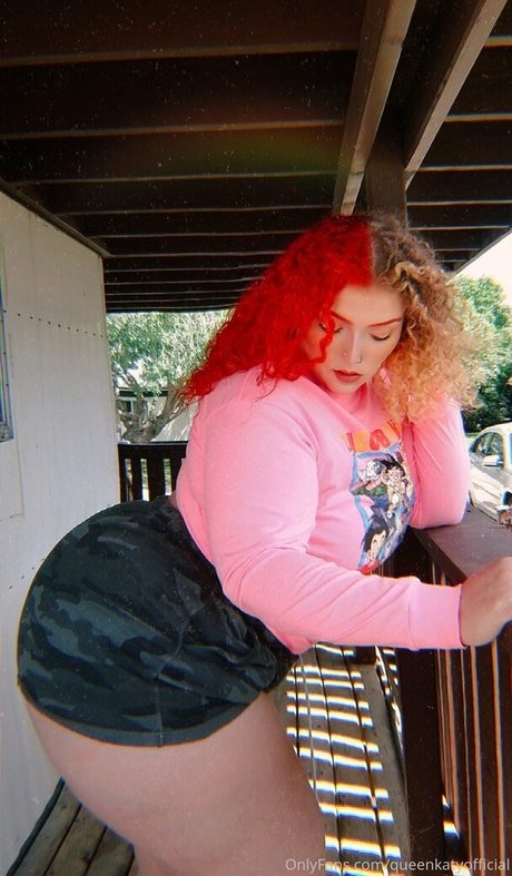 queenkofficial star gallery