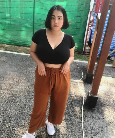 Phiromya Pangyouk high quality pornstar photo