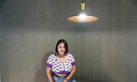 Phiromya Pangyouk model top photo