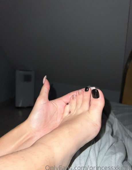 hooters onlyfans beautiful images