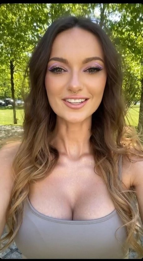 Luiza Sprusinska pornstar xxx pics