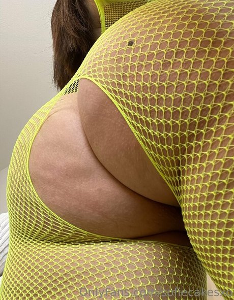 sofiecakesxo hot model images