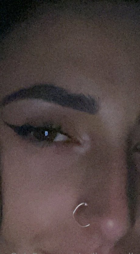 polly smalls perfect star pic