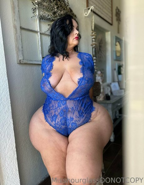 misshourglass perfect model images