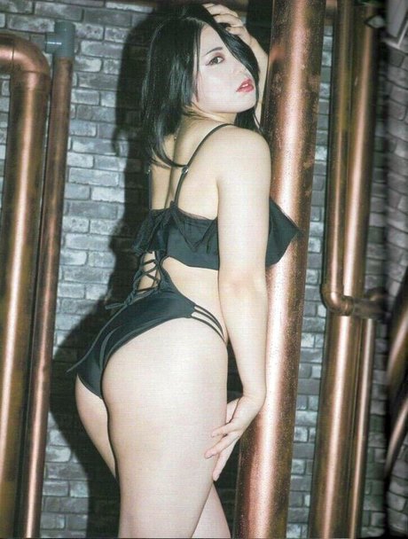 WomenJoshi high quality actress img