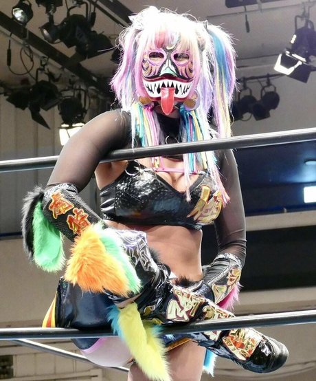 WomenJoshi pretty model gallery