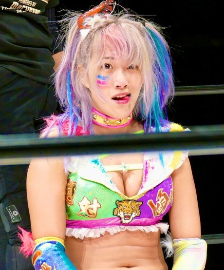 WomenJoshi pretty star photos