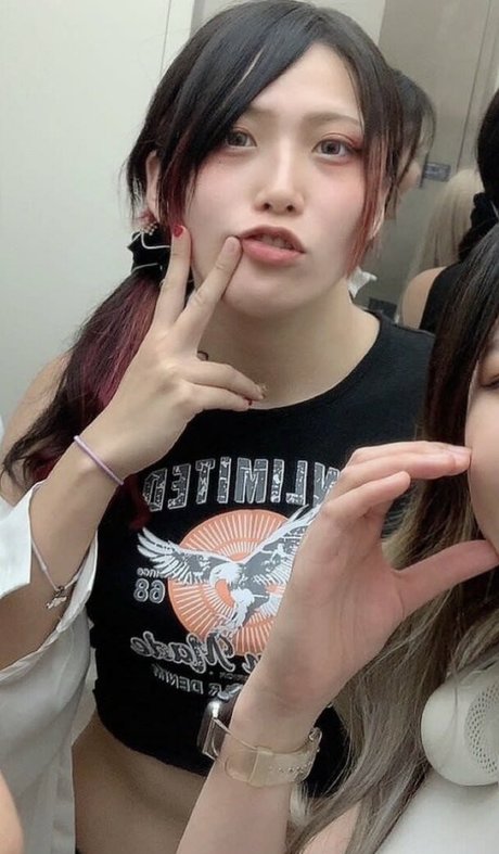 teen lesbian onlyfans beautiful naked pictures