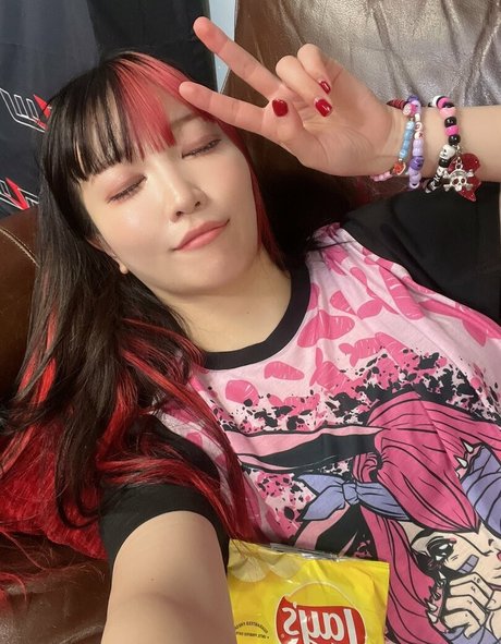 blonde shemale onlyfans naked img