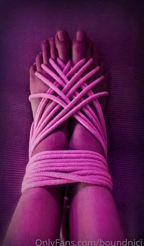 boundnici perfect actress img