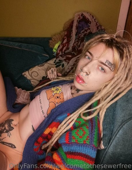 welcometothesewerfree model adult pictures