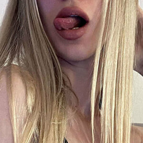 proudsinner exclusive star pics