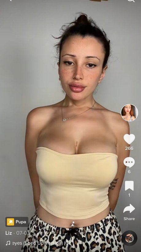 Lizsurace model sexy picture