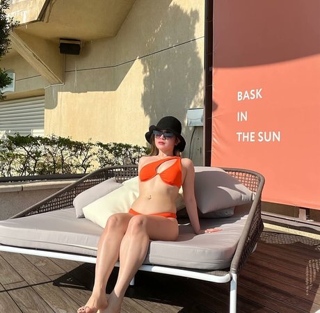 Erika Ramos art model archive