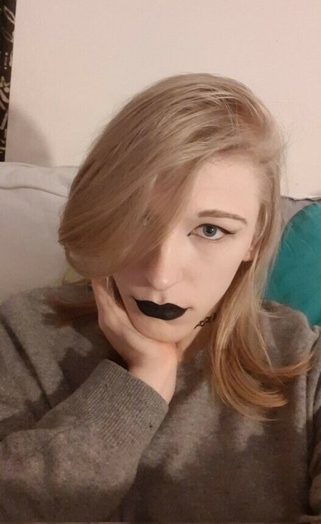 Lenathelicious model pretty photo