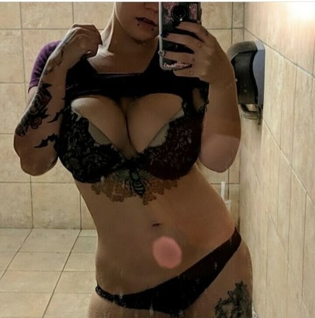 Midnightfox328 nudes pornstar pics